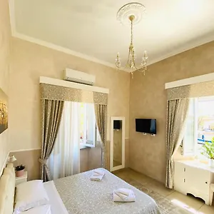 3* Pensjonat Domus Valadier